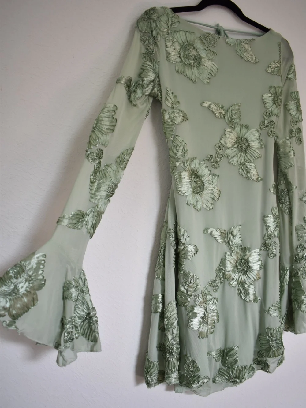 Hello Molly LOVE NOTES ONLY LONG SLEEVE Mesh MINI DRESS SAGE size Large - Picture 4 of 7